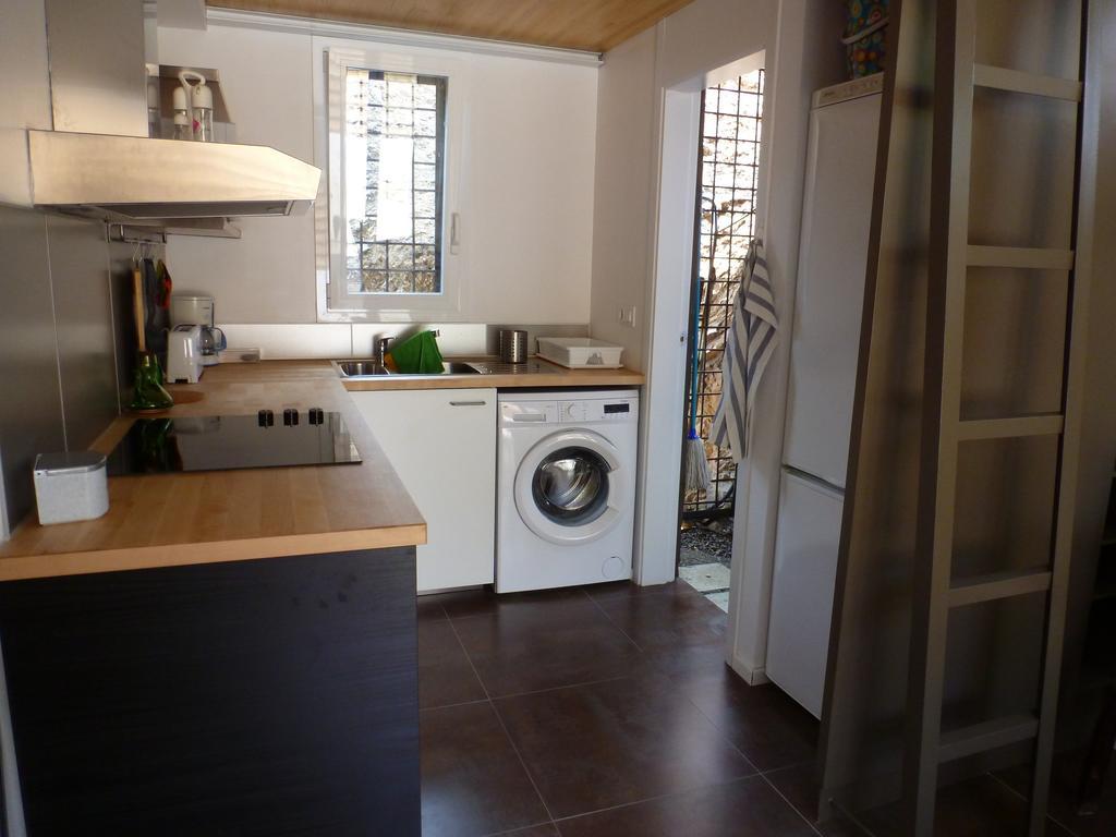 Apartment Rovellada Platja Colera Zimmer foto